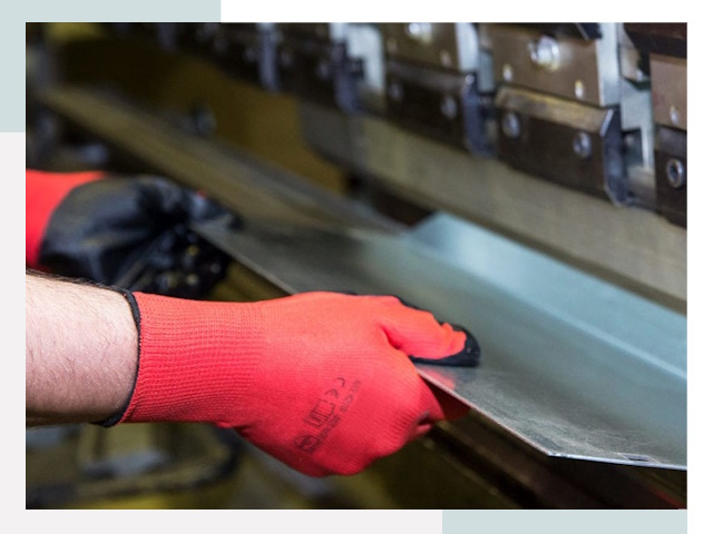 Гибка металла в Сестрорецк от 615 руб. - Надёжно и быстро